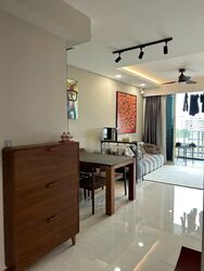 1 Canberra (D27), Condominium #481426341